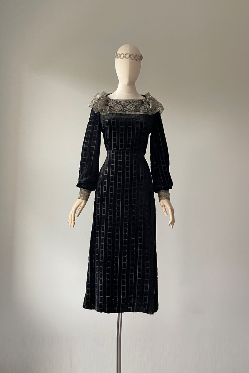 1930s Black Burnout Velvet Metallic Lace Dress | XS/S – Mill Street Vintage