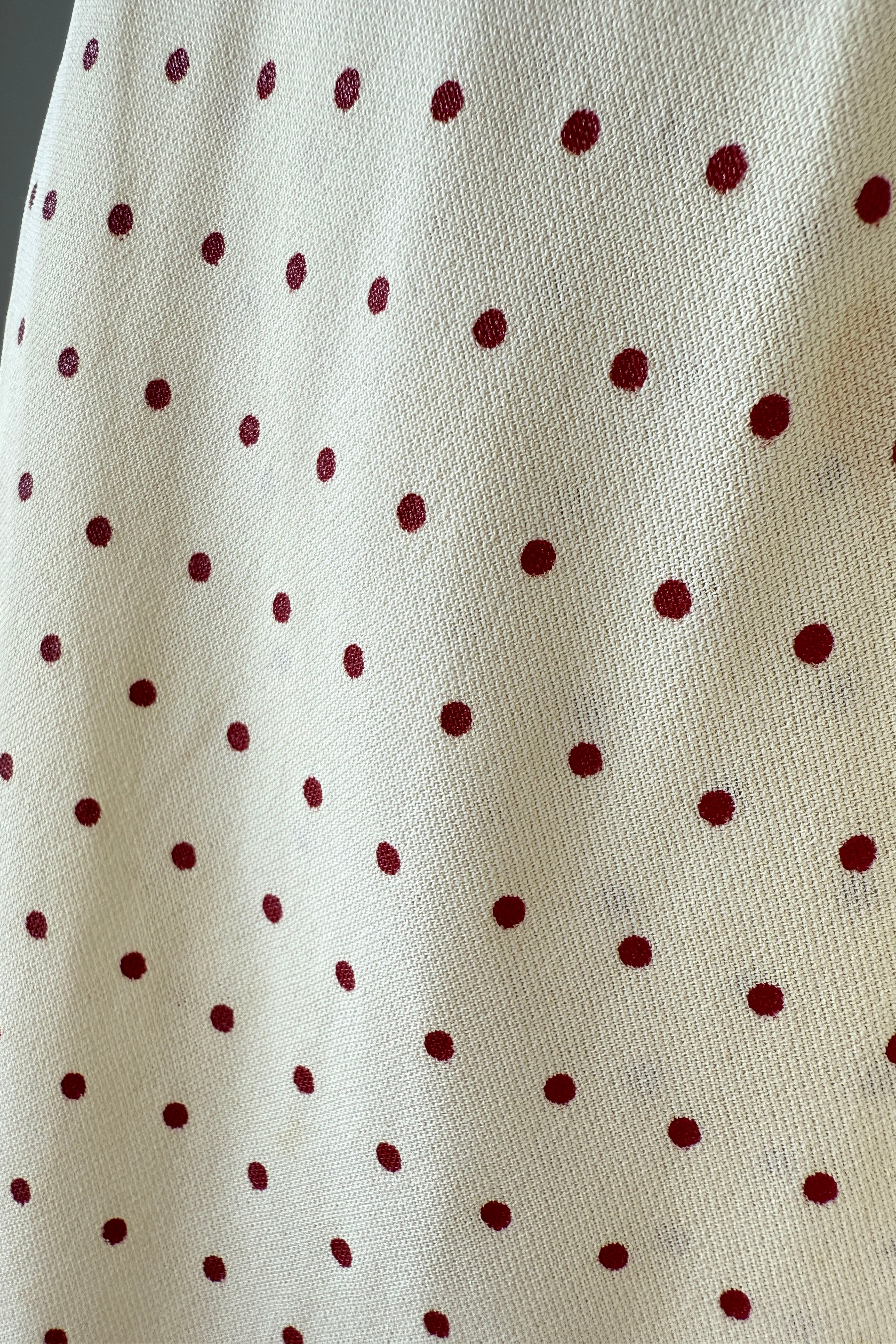 1940s red polka dot dress 1940s Red and White Polka Dot Day Dress With Bow Detail