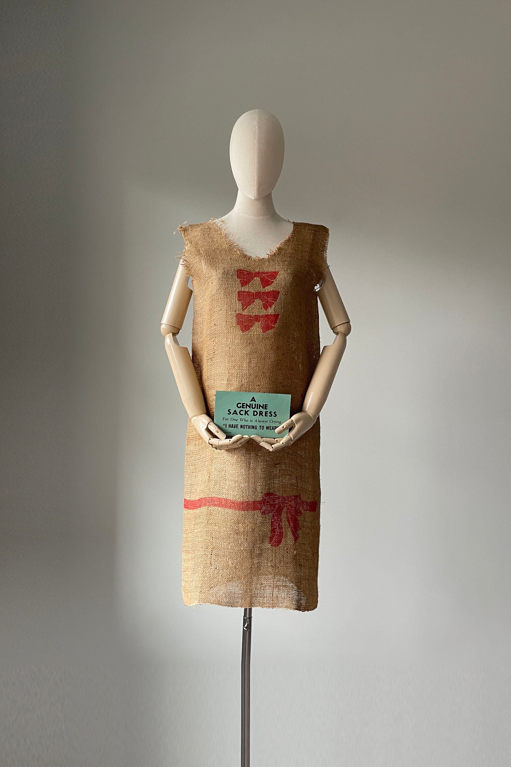 1950s Burlap Bow Tie Print Dress by Robin Shaffer | XS/S Mill Street Vintage 1950s Burlap Bow Tie Print Dress by Robin Shaffer | XS/S Mill Street Vintage