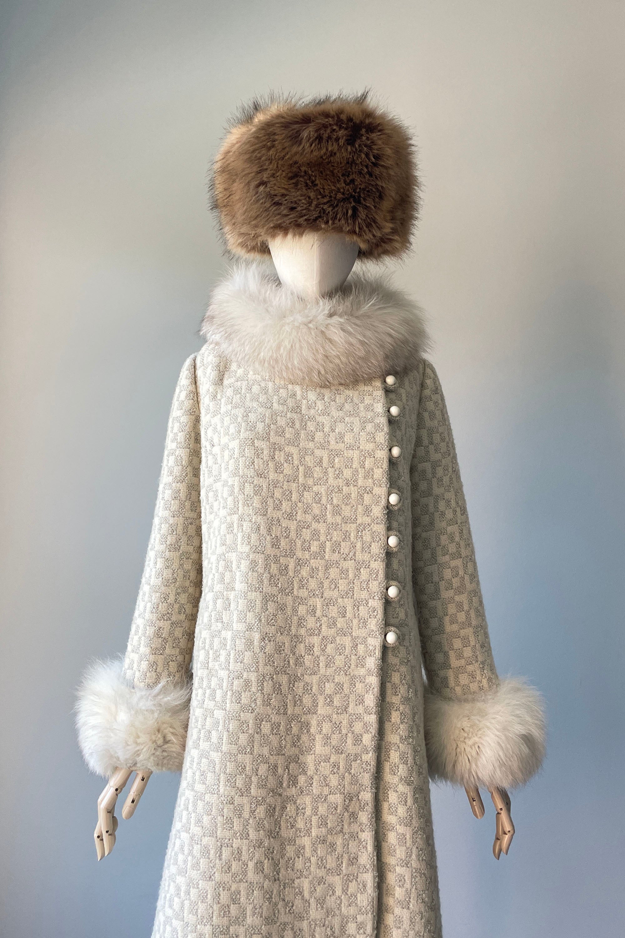 Old Rabbit Coat 1960s Ivory Rabbit Fur Trim Wool Coat | S/M – Mill Street Vintage