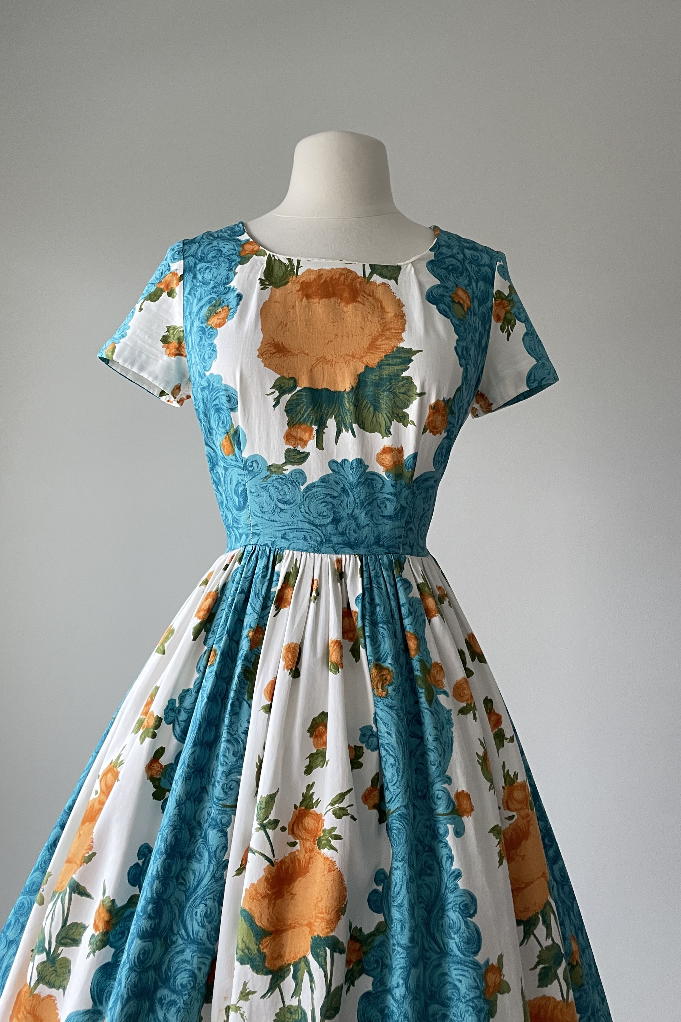 vintage dresses orange county 1950s Rose Print Dress by N Model Select your size:18 Denim Forum The '90s it gives so much deep v neck lace gown