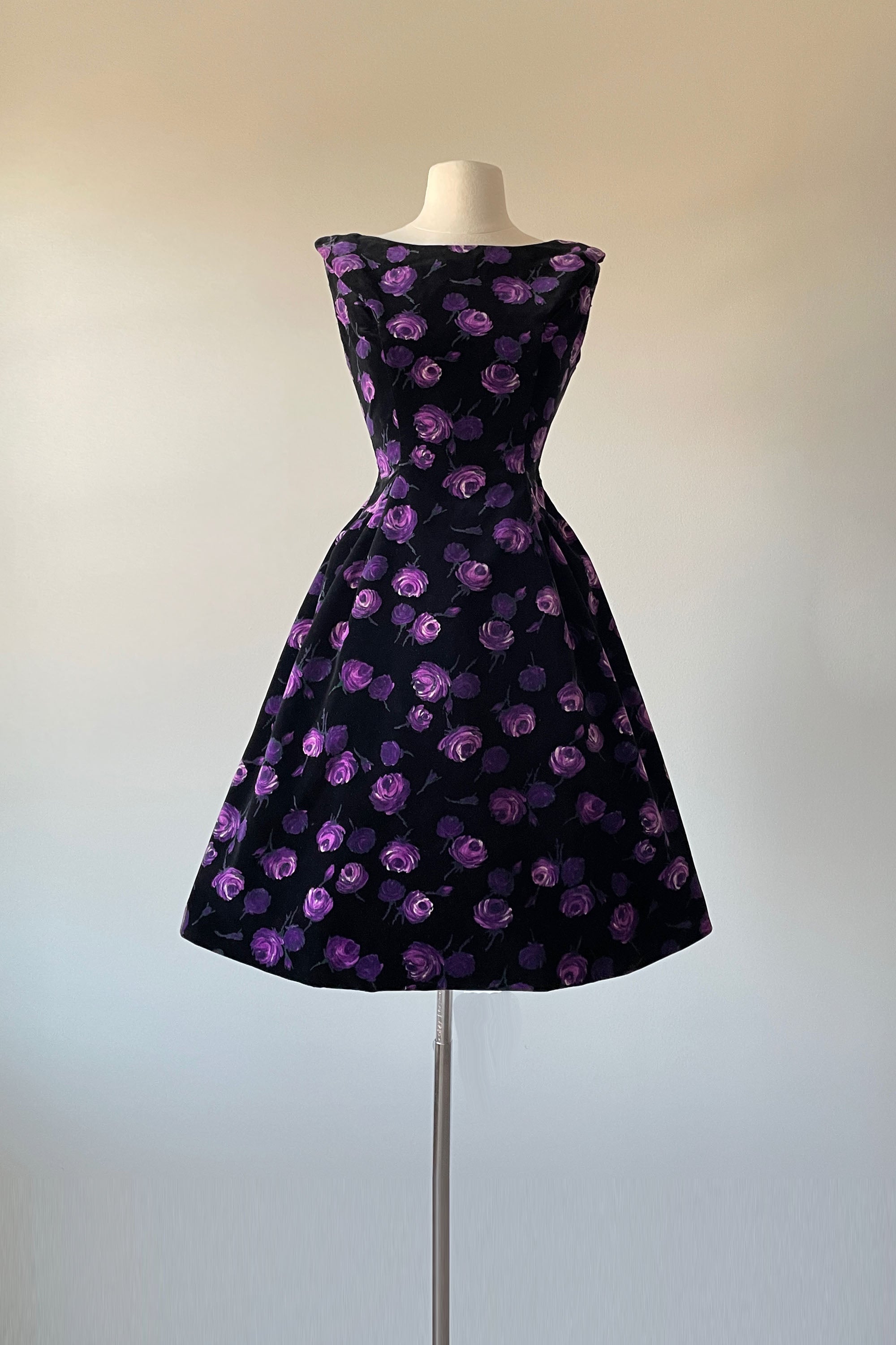 1950s Black Velvet Purple Rose Dress | XS/S Mill Street Vintage 1950s Black Velvet Purple Rose Dress | XS/S Mill Street Vintage