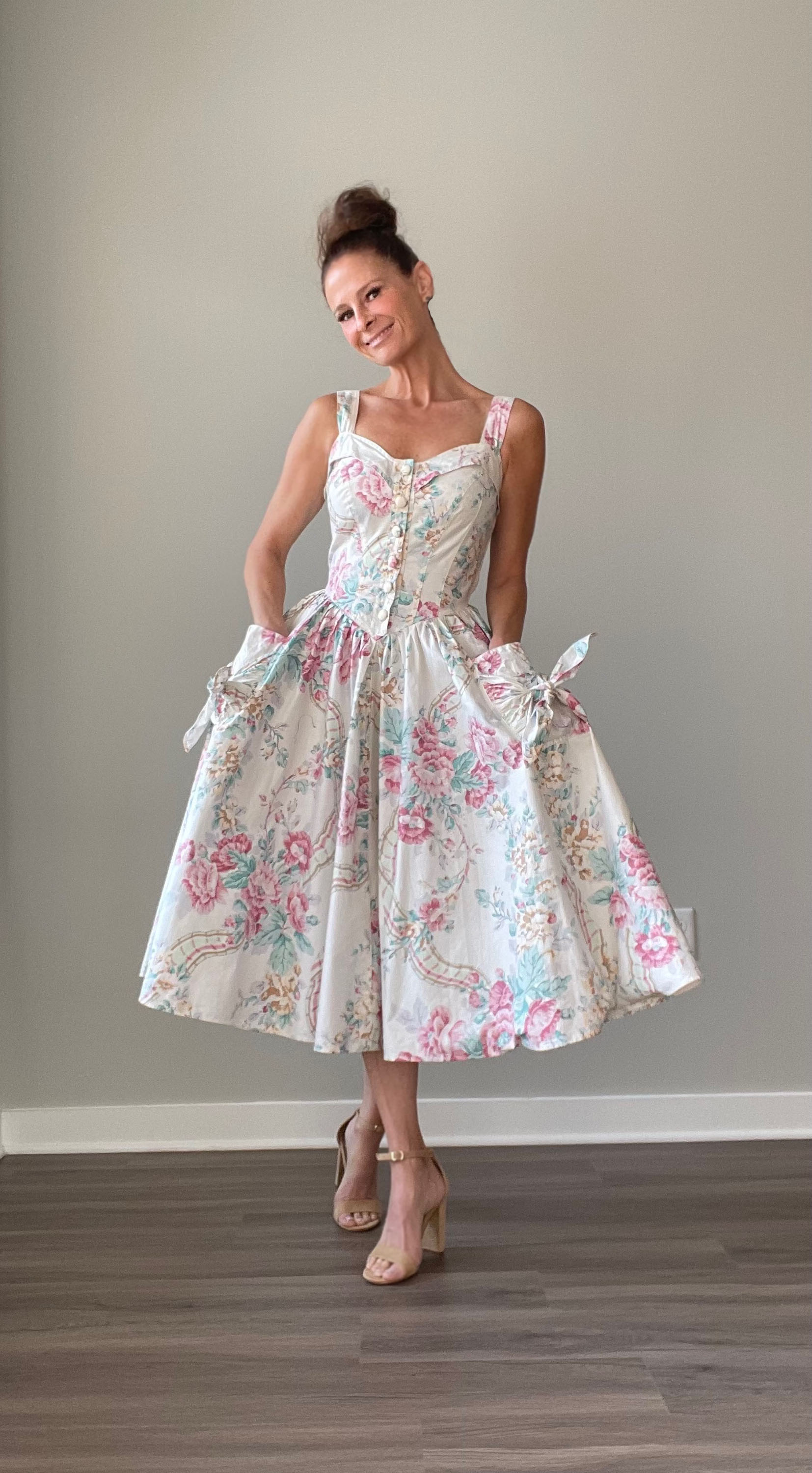 karen alexander dress designer Karen Alexander Supermodel Turns 50, Signs With IMG Models